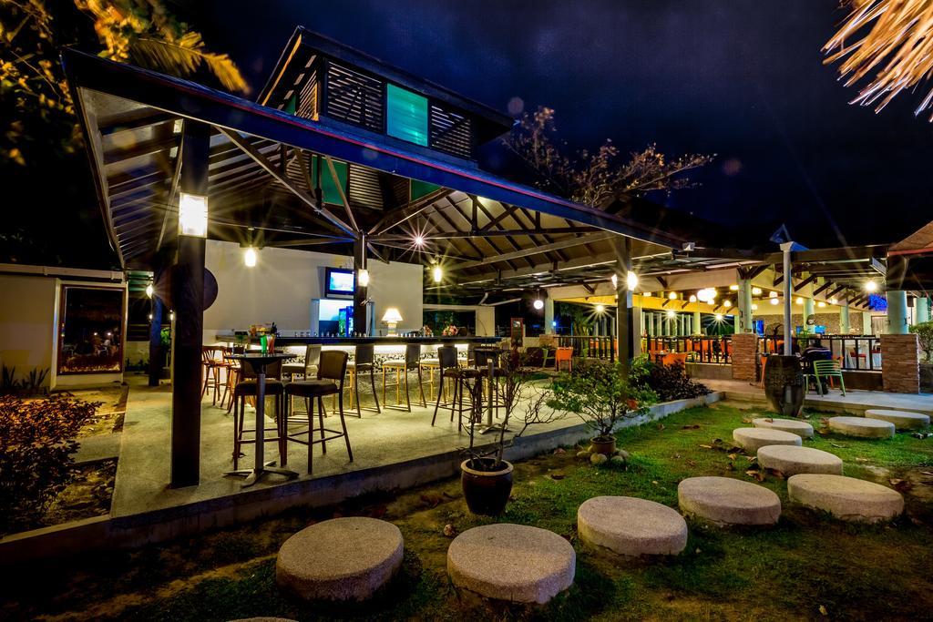 Beringgis Beach Resort & Spa Papar Exterior photo